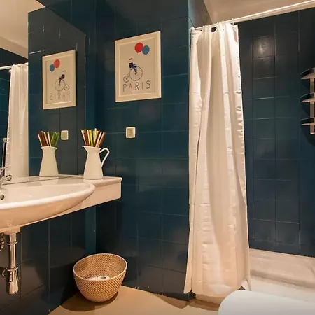 Strawberry Fields - 6 Bedroom At Avenida Apartamento *