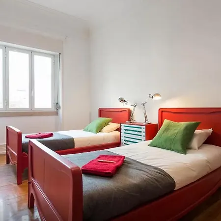 Strawberry Fields - 6 Bedroom At Avenida * Lisboa